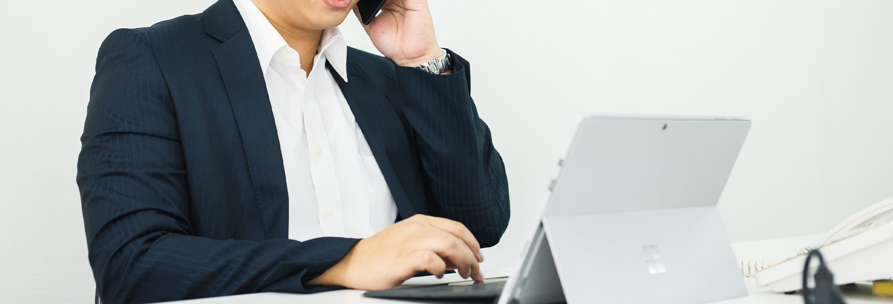 お電話からのお問い合わせ